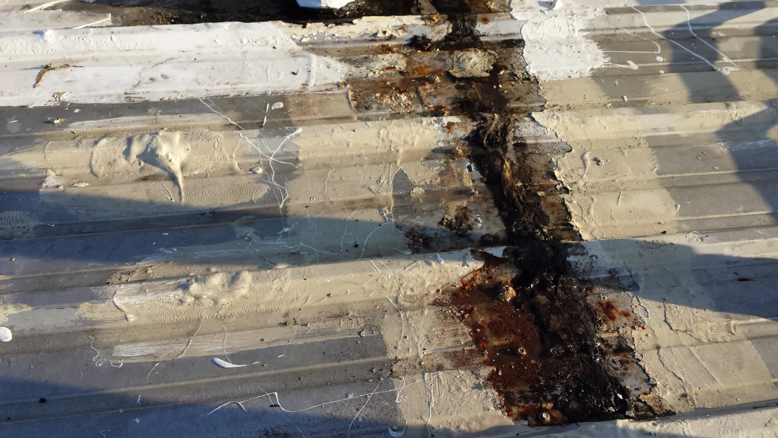 Commercial Heat and UV Roof Damage Repair in Davie, FL