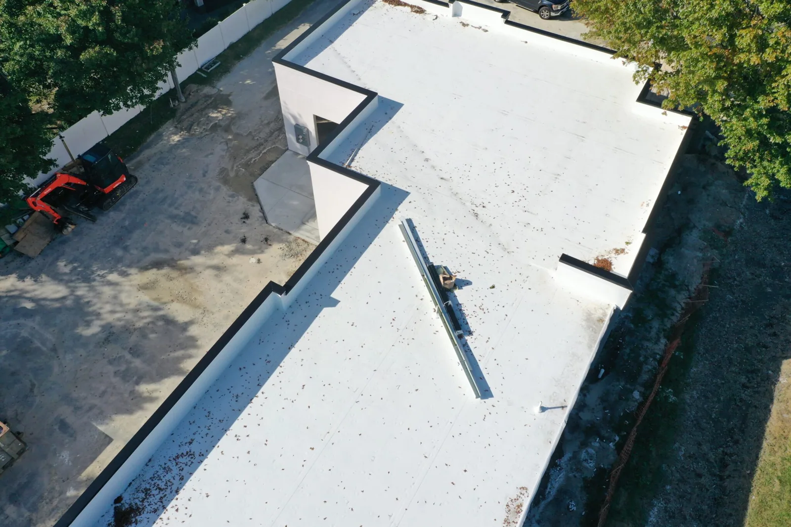 Commercial membrane roof installation
