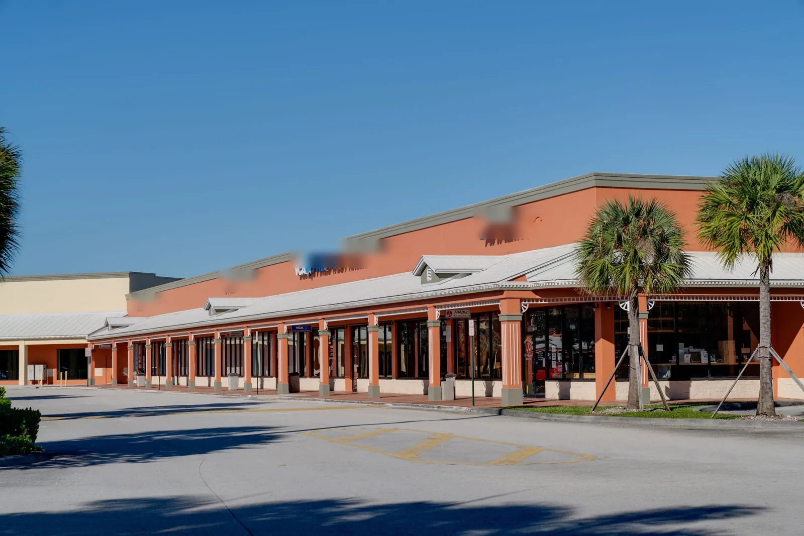 Commercial Roofing in Chapel Trail Trade and Commerce Centers, Pembroke Pines, FL Commercial Roofing in Chapel Trail Trade and Commerce Centers, Pembroke Pines, FL
