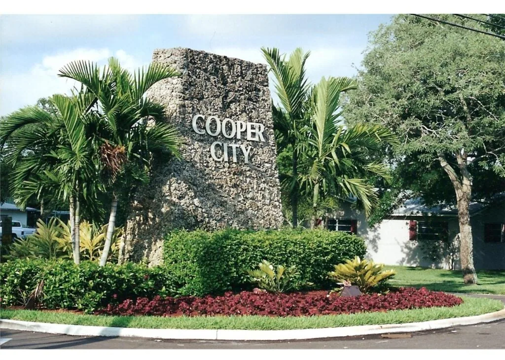Commercial roofing in Cooper City, FL
