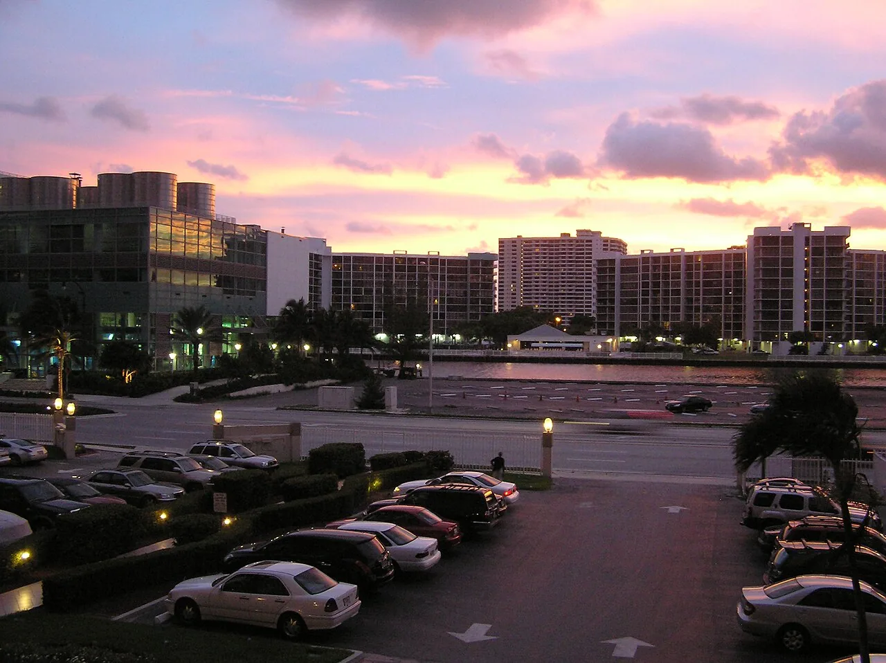 Commercial Roofing in Hallandale Beach, FL Commercial Roofing in Hallandale Beach, FL
