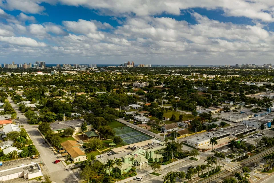 Commercial Roofing in West Oakland Park Boulevard Corridor, Oakland Park, FL Commercial Roofing in West Oakland Park Boulevard Corridor, Oakland Park, FL